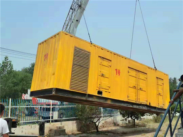 呈贡300KW柴油发电机组油耗是多少？
